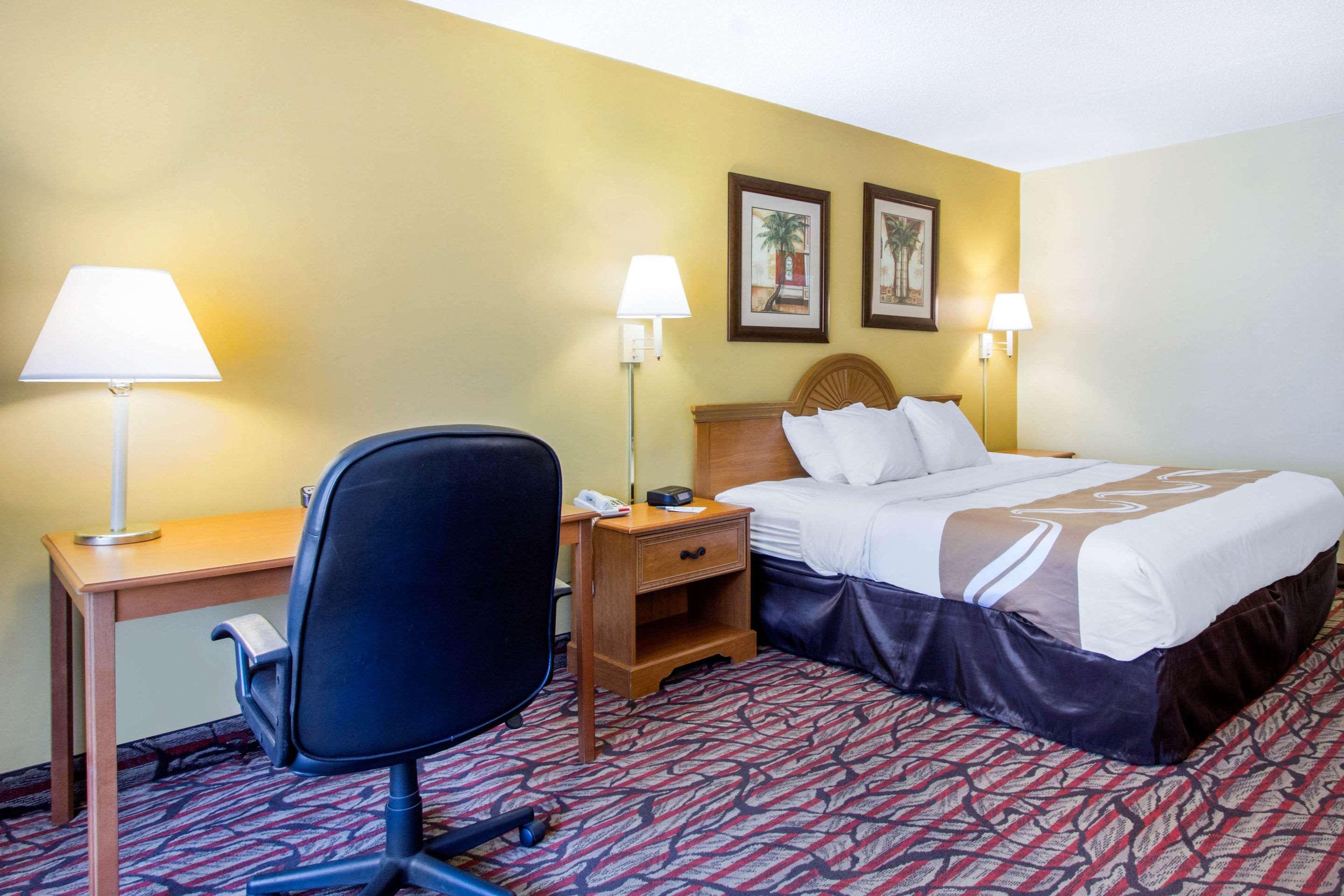 Rodeway Inn Central Clearwater Beach Exterior foto